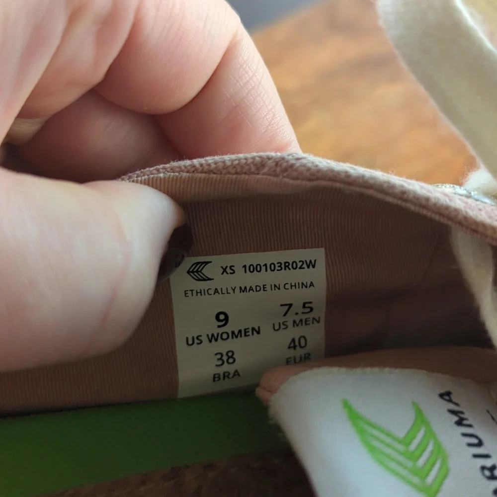 Cariuma OCA Rose Canvas Sneakers, Women's 9 - Picture 7 of 7